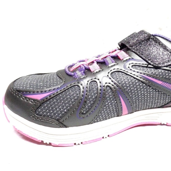 danskin running shoes